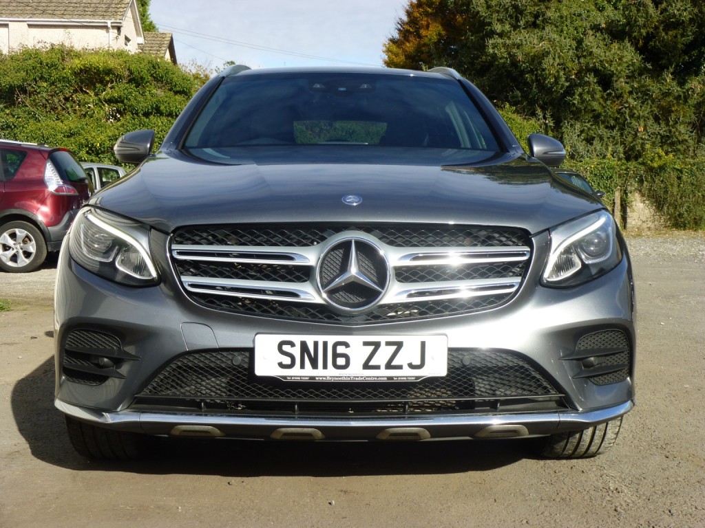 View MERCEDES-BENZ GLC 250D 201 BHP 4MATIC AMG LINE PREMIUM PLUS 9 SPD DCT AUTO EURO6 ULEZ SUV