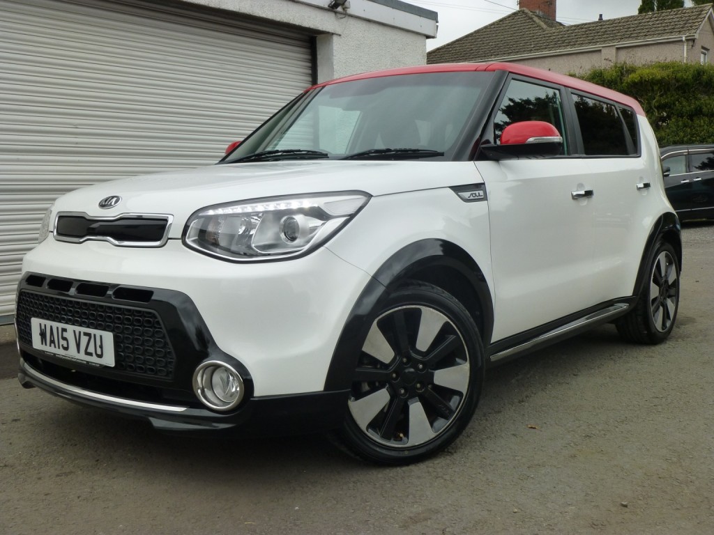 View KIA SOUL 1.6 CRDi 126 BHP Mixx LTD EDITION EURO5 SUV