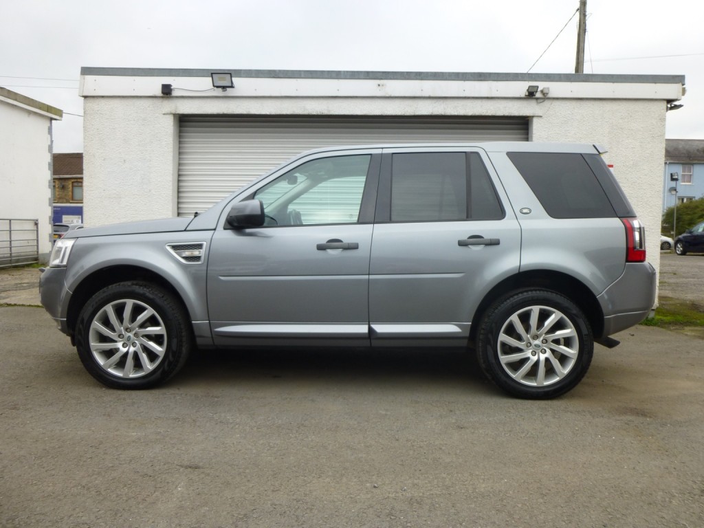 View LAND ROVER FREELANDER 2 2.2 187 BHP SD4 4X4 HSE EDITION EUR05 SUV