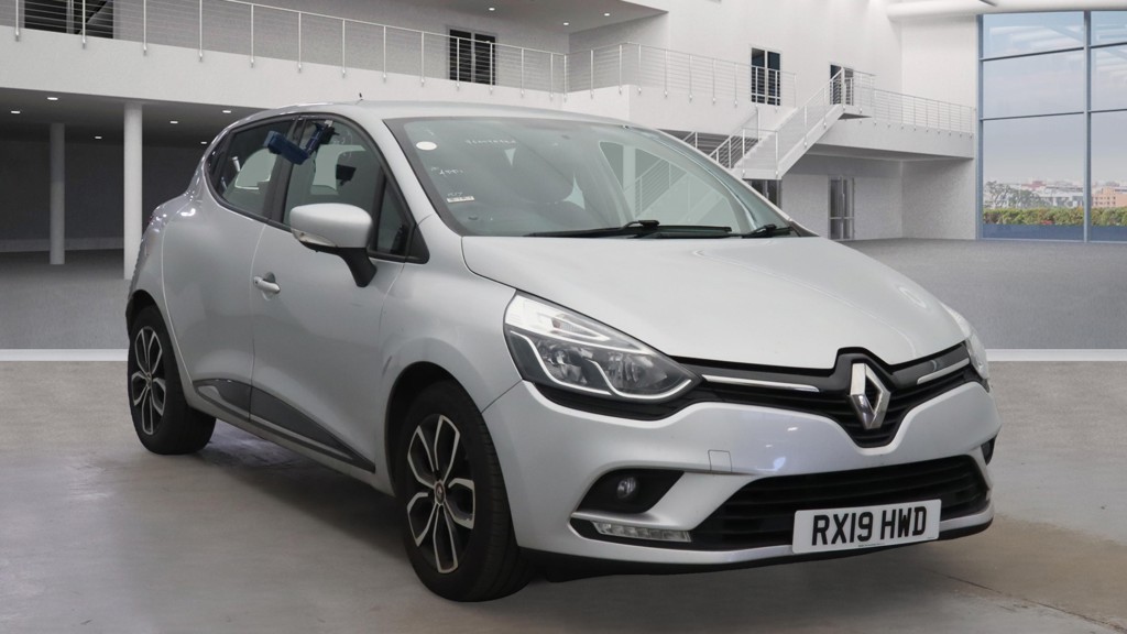 View RENAULT CLIO 1.5 DCI 90 PLAY EDITION EURO6 ULEZ 5DR HATCH