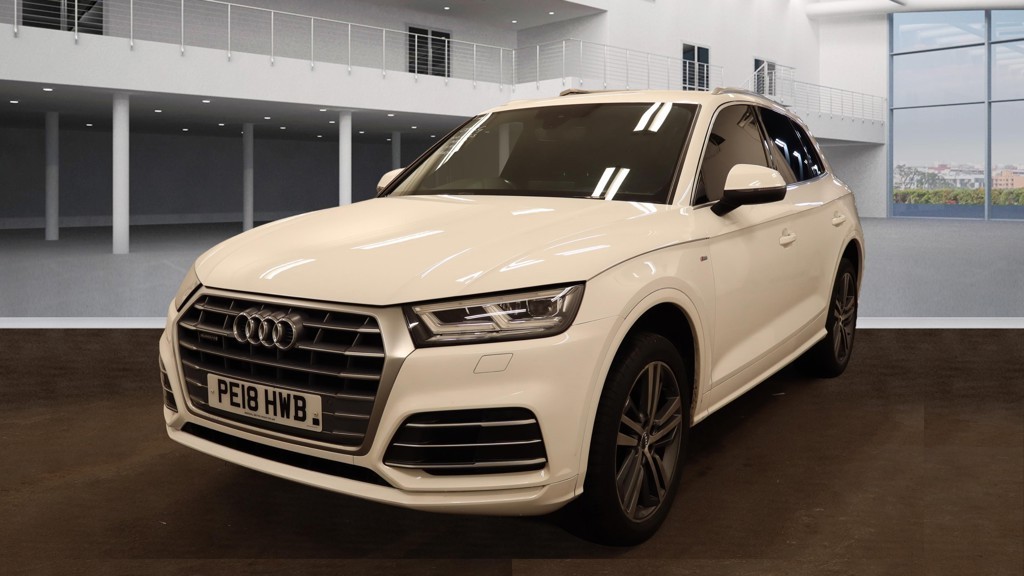View AUDI Q5 NEW SHAPE 2.0 TDI 187 BHP QUATTRO S LINE+ 7SPD S-TRONIC EURO6 ULEZ SUV