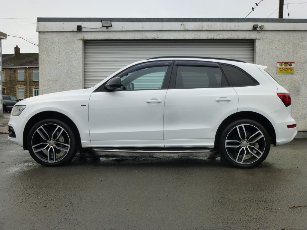 View AUDI Q5 2.0 TDI 190 BHP QUATTRO S-liNE Plus EURO6 ULEZ SUV