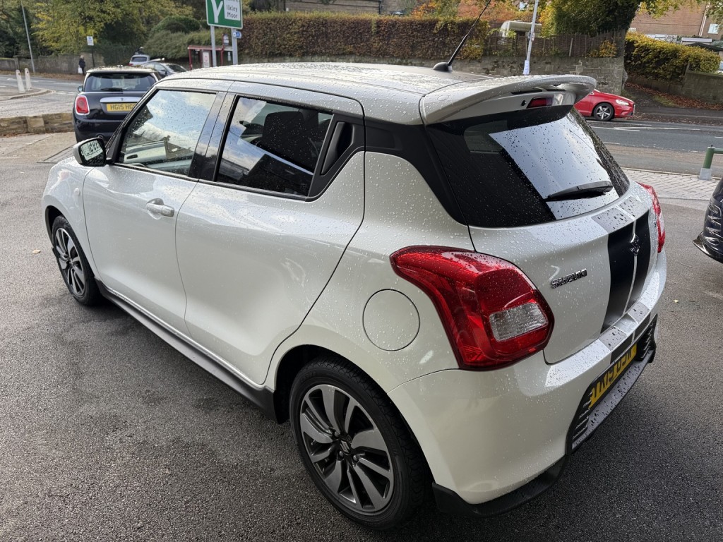 SUZUKI SWIFT