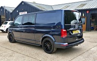VOLKSWAGEN TRANSPORTER KOMBI