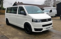 VOLKSWAGEN TRANSPORTER SHUTTLE