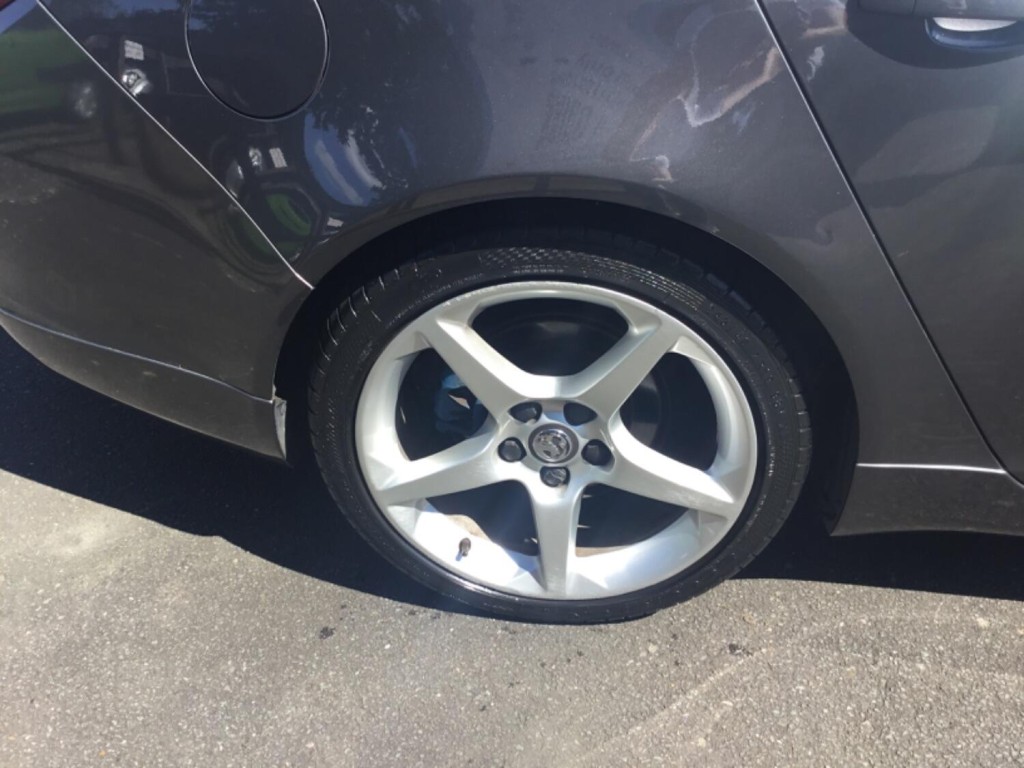 VAUXHALL INSIGNIA