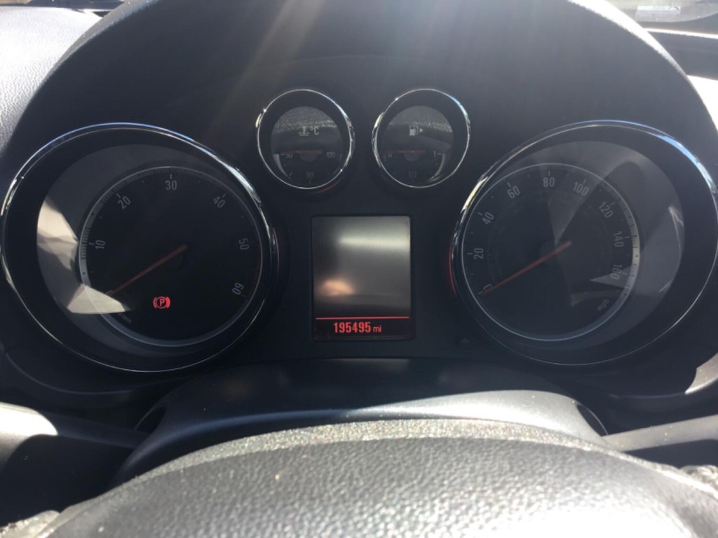 VAUXHALL INSIGNIA