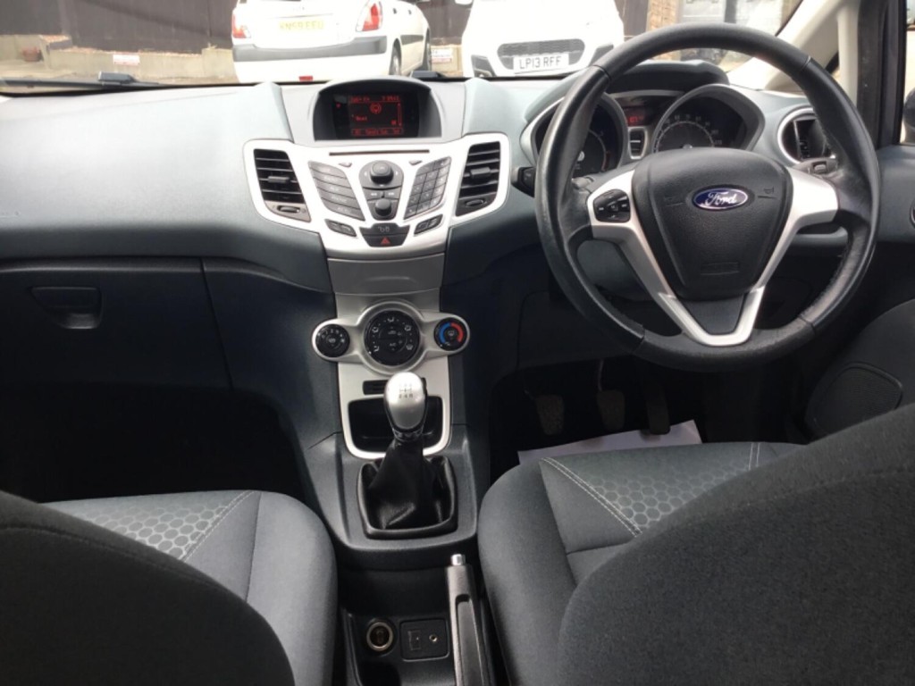 FORD FIESTA