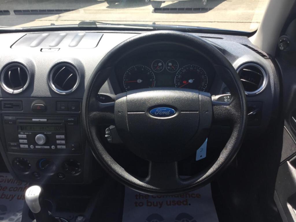 FORD FUSION