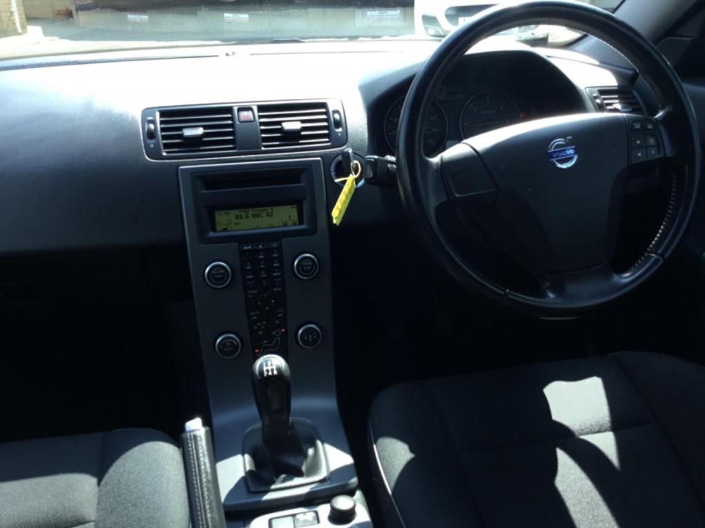 VOLVO S40