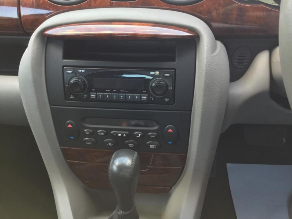 ROVER 75