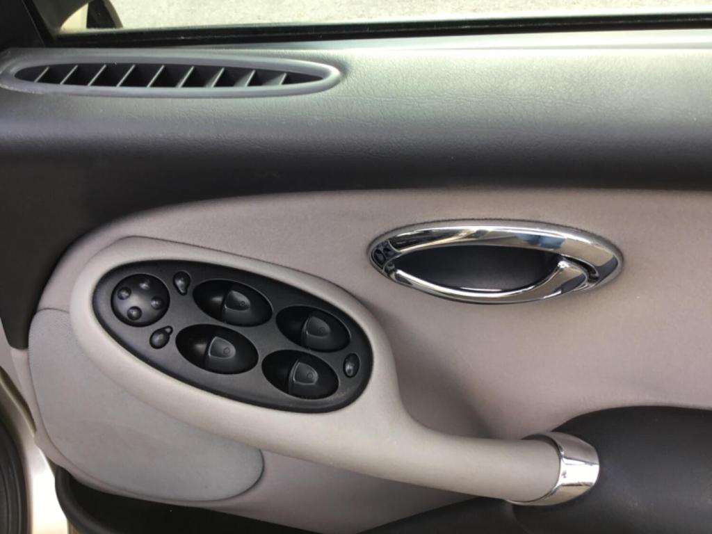 ROVER 75