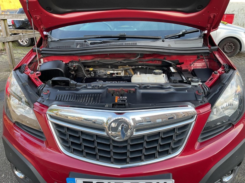 VAUXHALL MOKKA