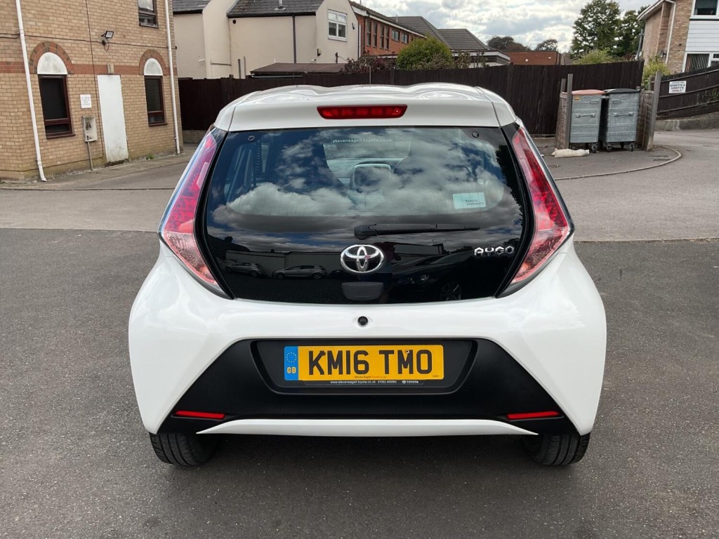 TOYOTA AYGO