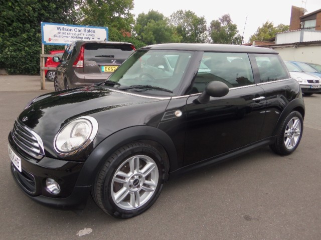 MINI HATCHBACK  One