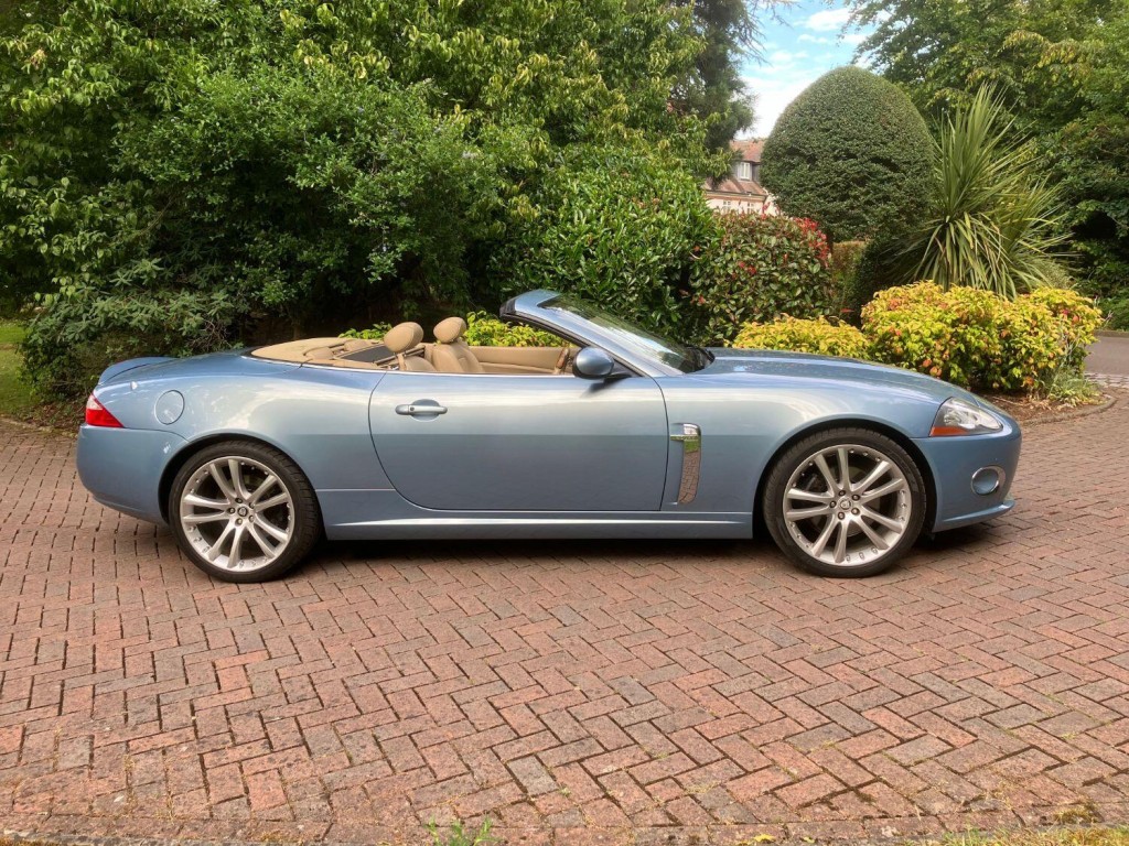 View JAGUAR XK 4.2 V8