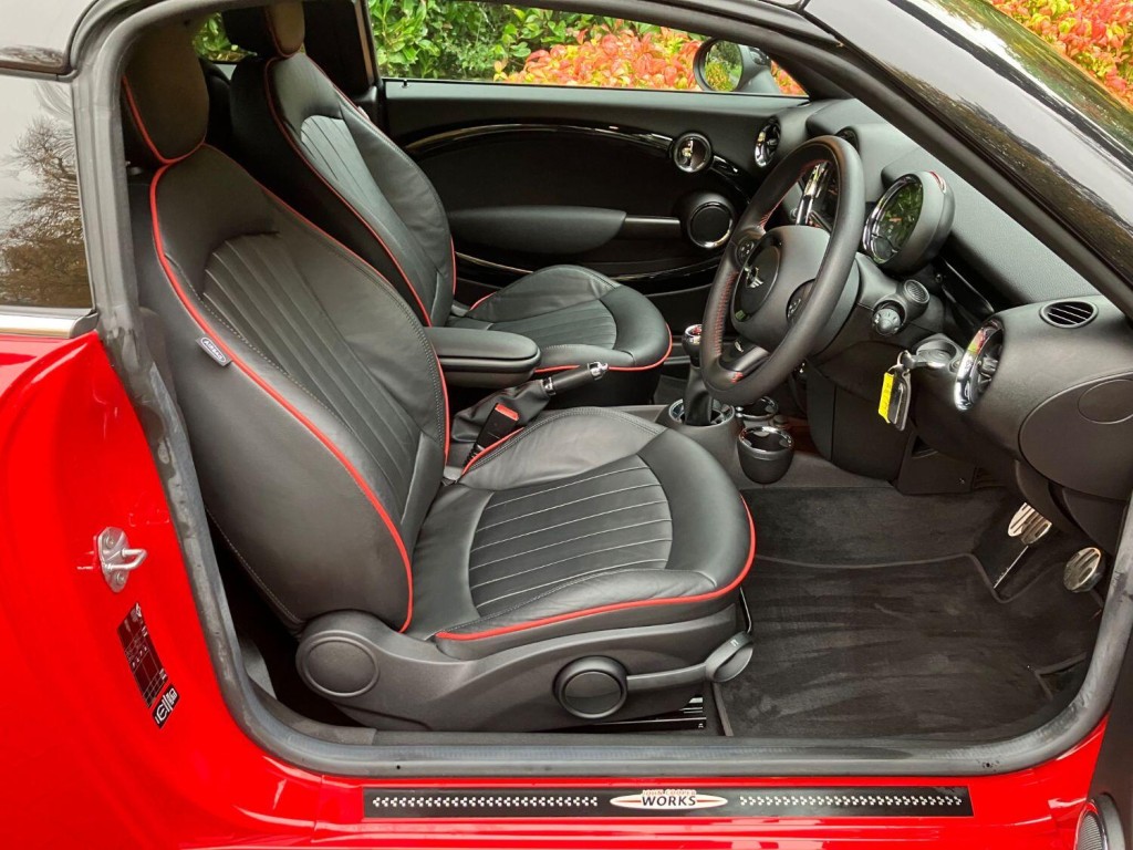 View MINI COUPE 1.6 Cooper S Coupe