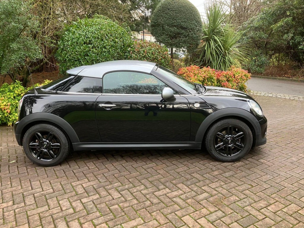 View MINI COUPE 1.6 Cooper Coupe