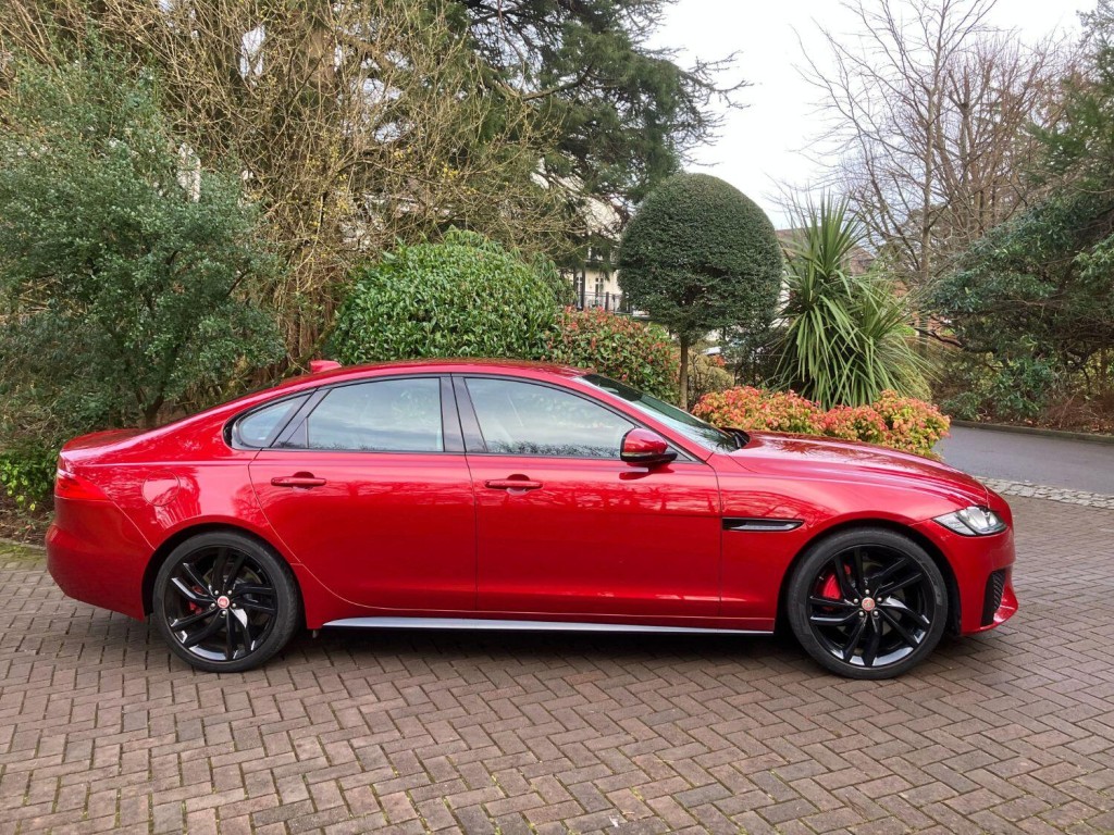 View JAGUAR XF 3.0 d V6 S
