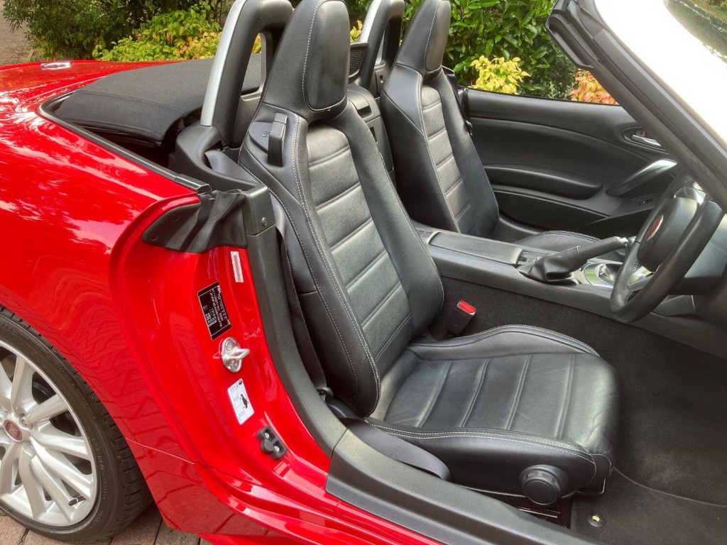 View FIAT 124 1.4 124 Spider 1.4 Multiair Turbo 140hp Lusso