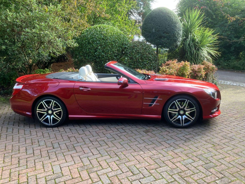 View MERCEDES-BENZ SL 3.0 SL400 AMG Sport