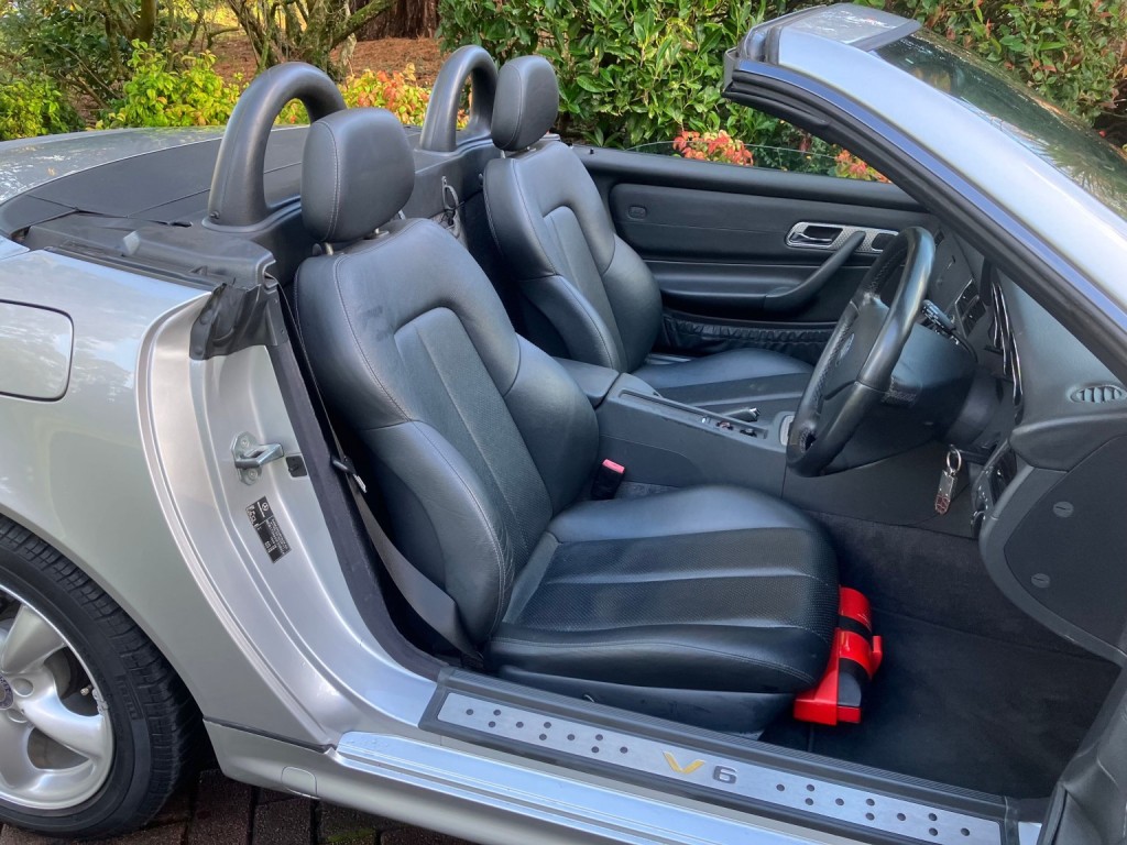 View MERCEDES-BENZ SLK SLK 320 V6