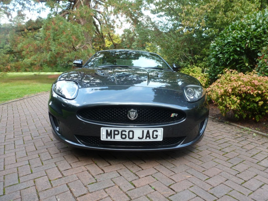 JAGUAR XKR