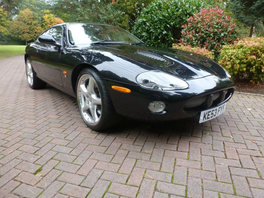 JAGUAR XKR
