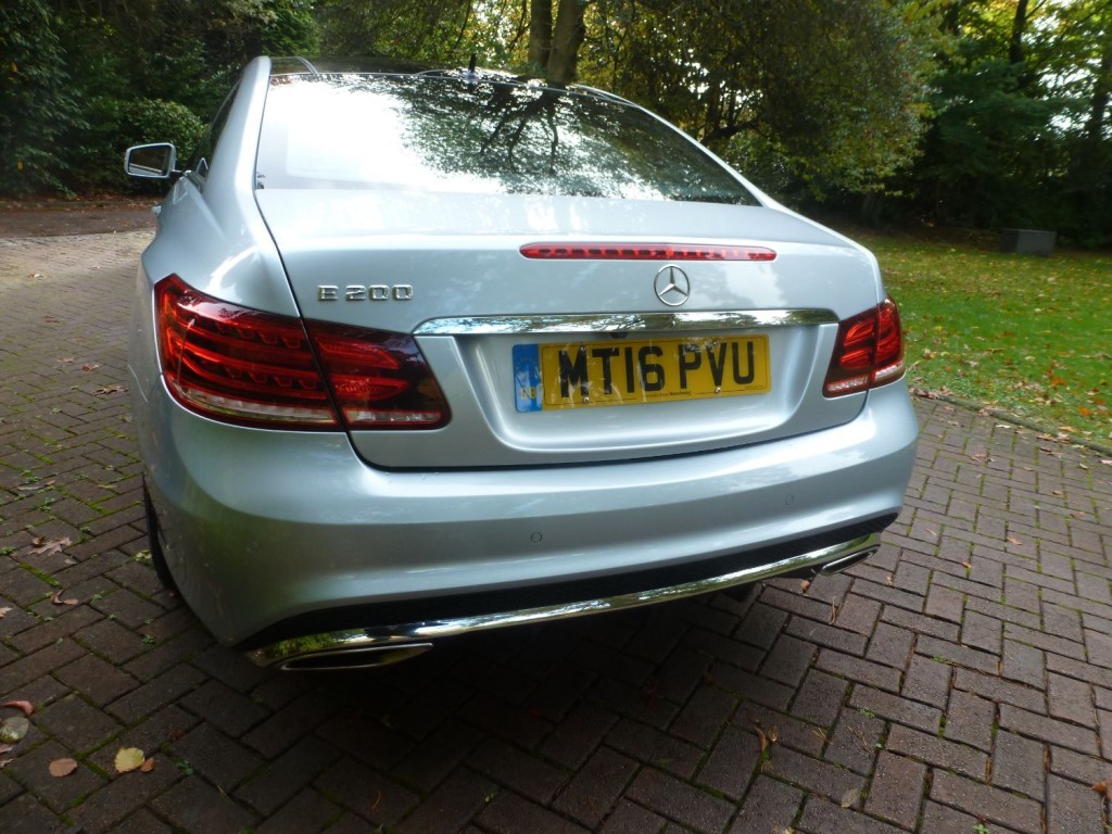 MERCEDES-BENZ E CLASS