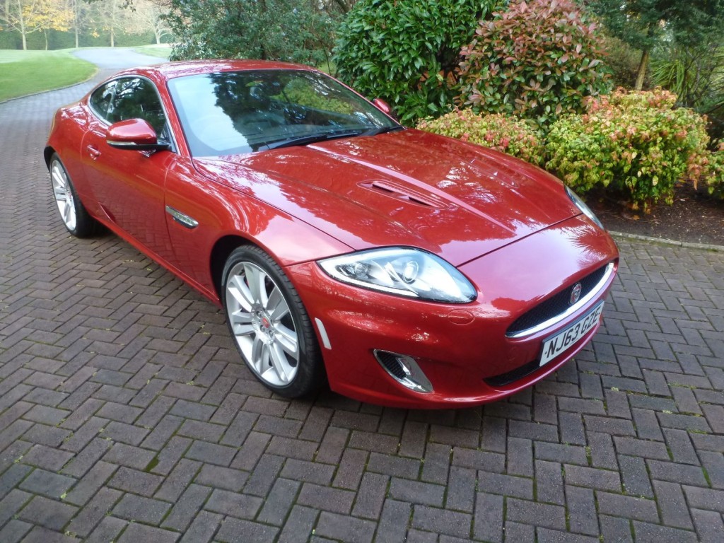 JAGUAR XKR