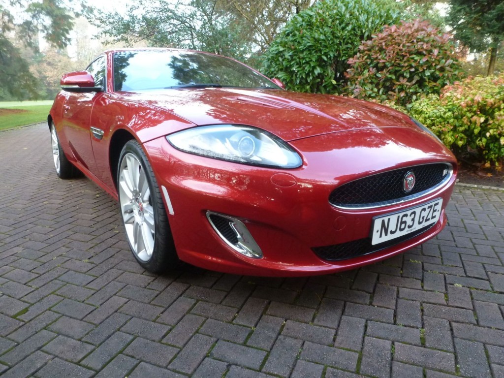 JAGUAR XKR