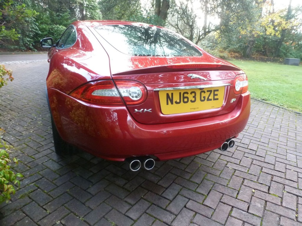 JAGUAR XKR
