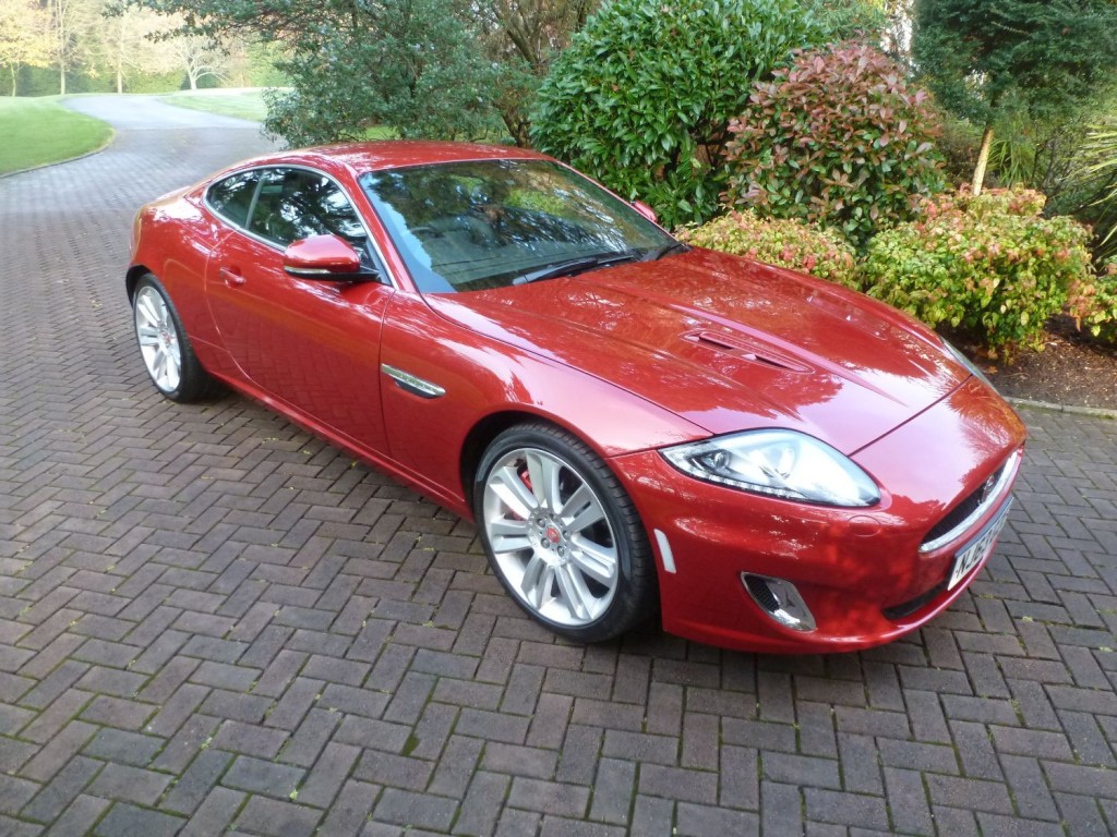 JAGUAR XKR
