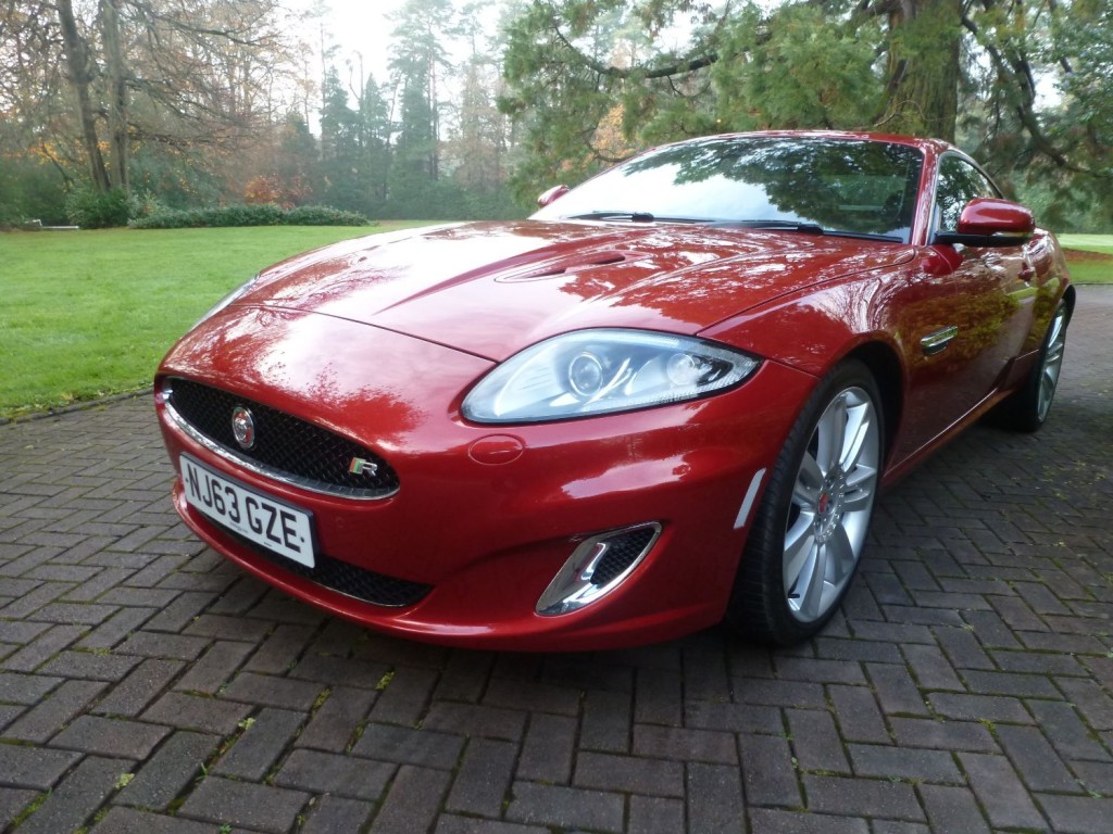 JAGUAR XKR