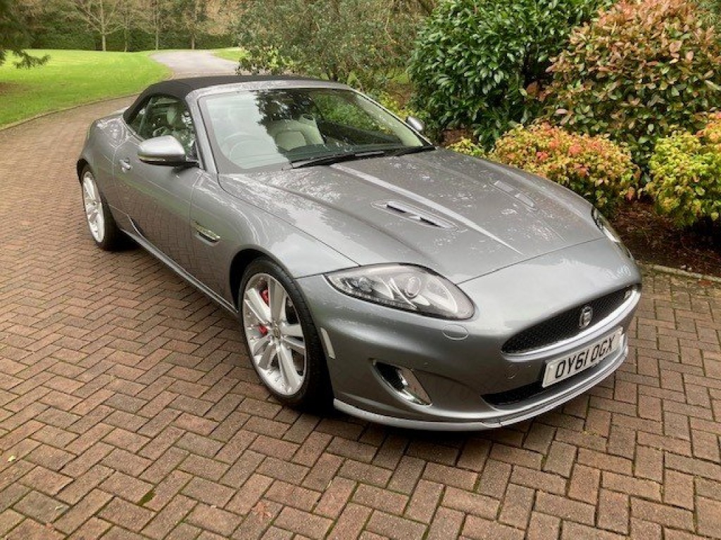 JAGUAR XKR