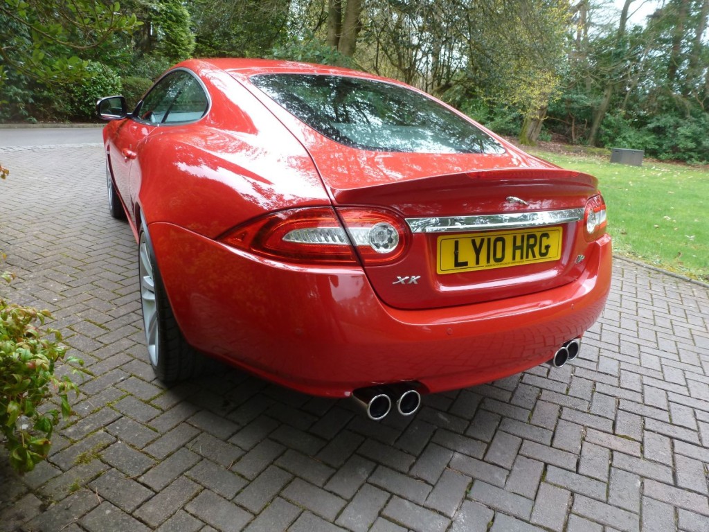 JAGUAR XKR