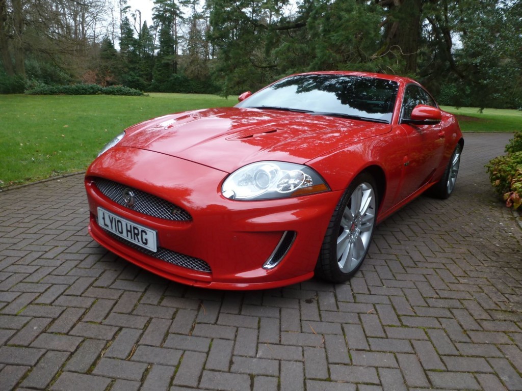 JAGUAR XKR