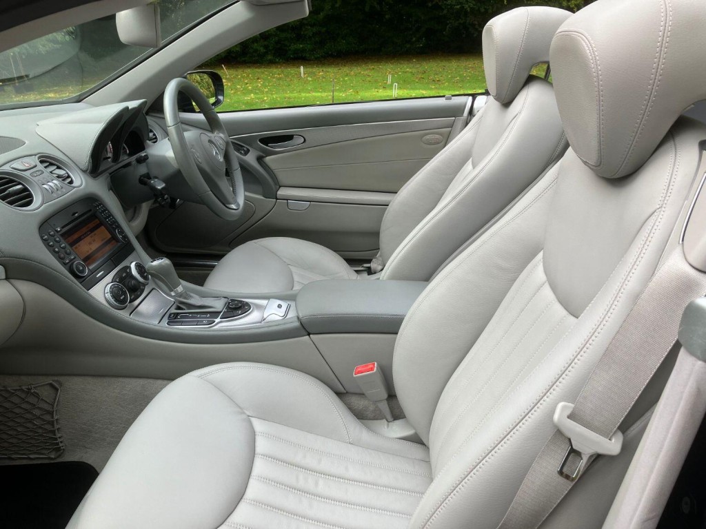 View MERCEDES-BENZ SL SL 350 Sport