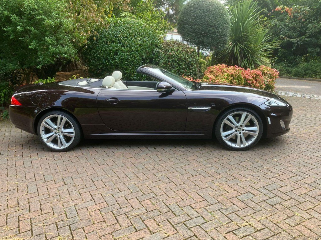 View JAGUAR XK PORTFOLIO