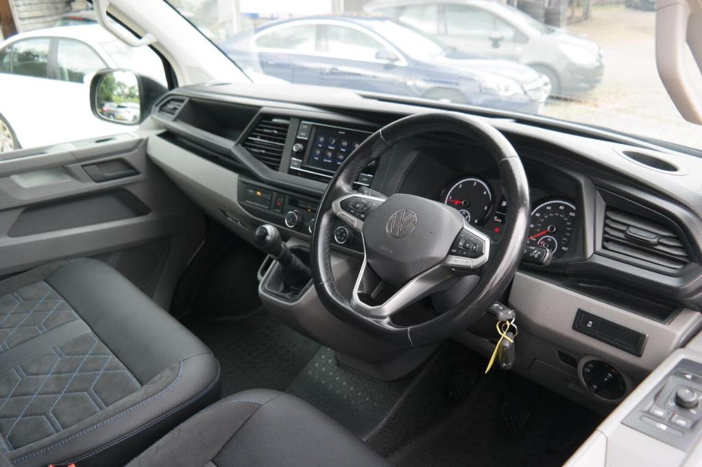 VOLKSWAGEN TRANSPORTER