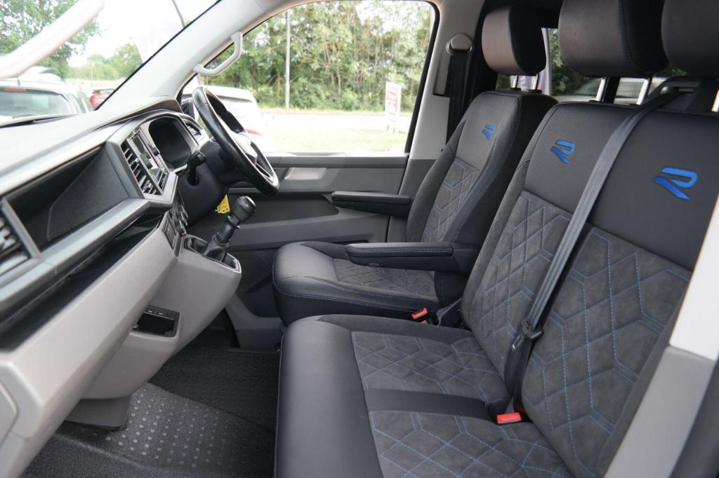 VOLKSWAGEN TRANSPORTER