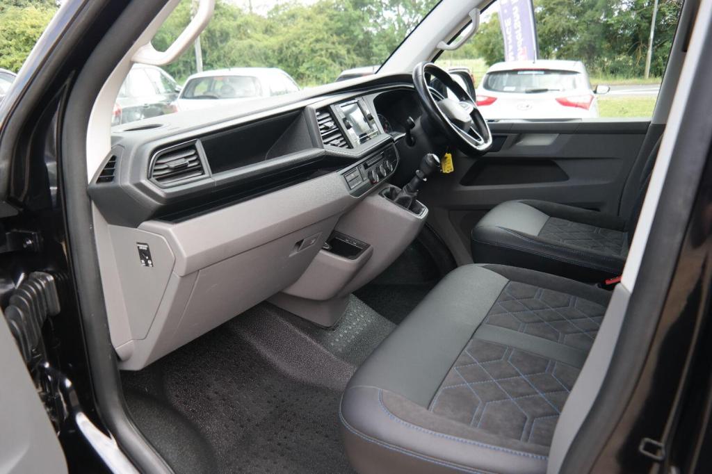 VOLKSWAGEN TRANSPORTER