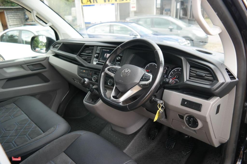 VOLKSWAGEN TRANSPORTER