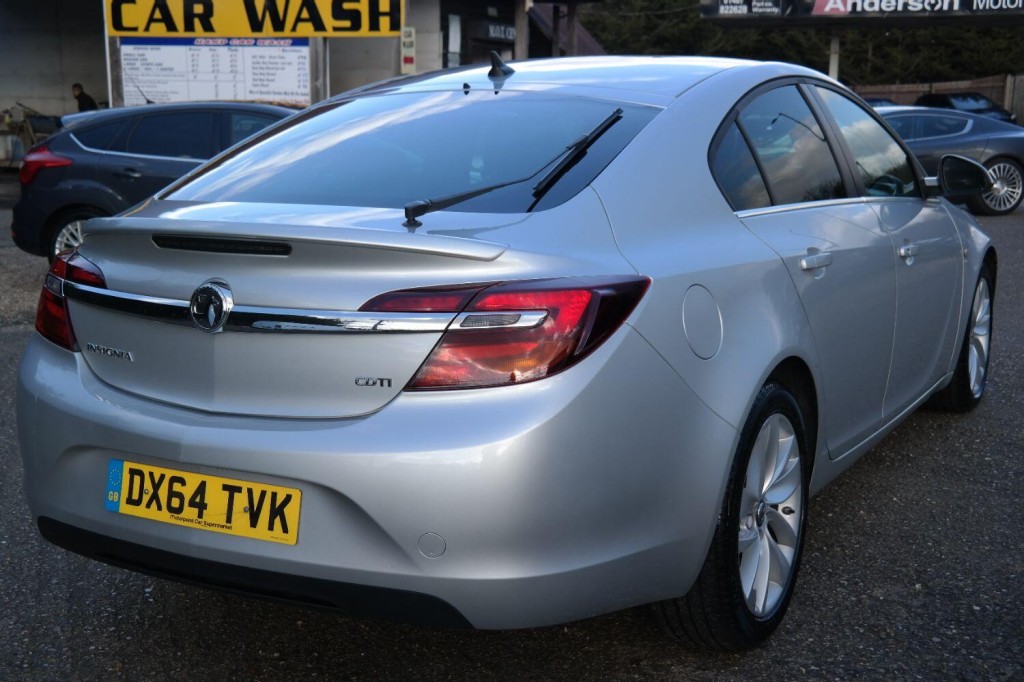 VAUXHALL INSIGNIA