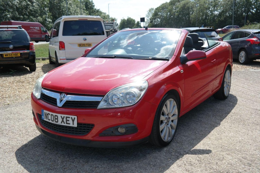 VAUXHALL ASTRA