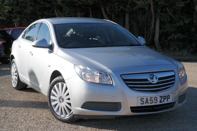 VAUXHALL INSIGNIA