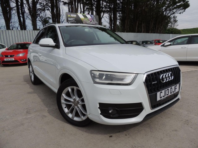 AUDI Q3