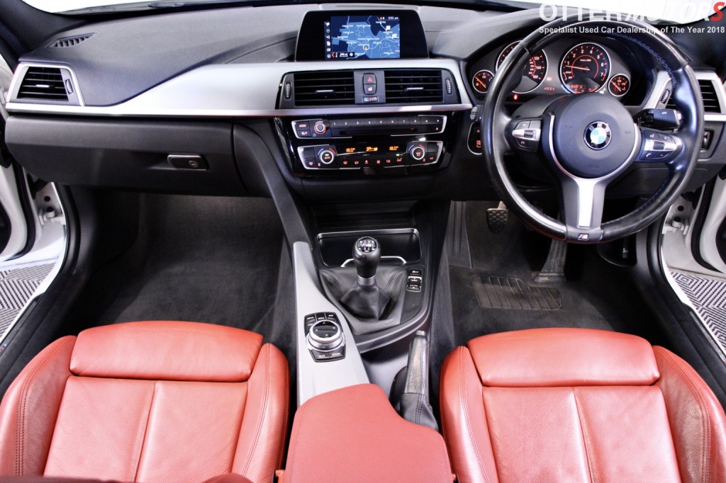 BMW 3 SERIES