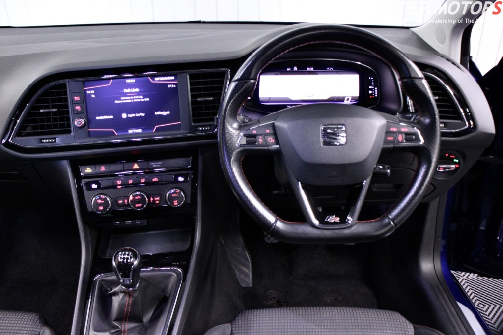 SEAT LEON