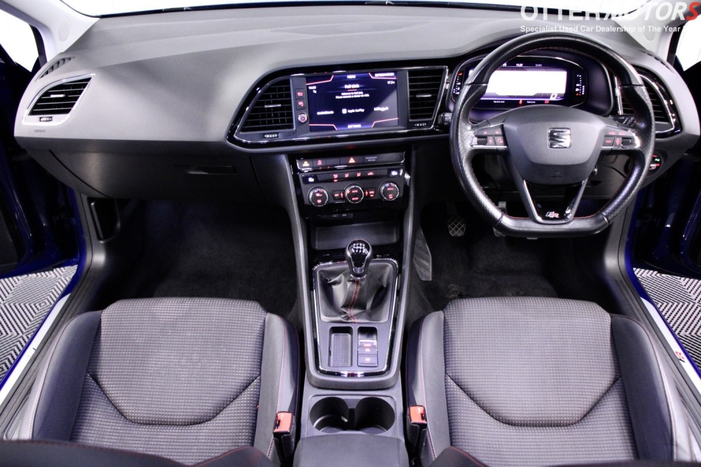 SEAT LEON